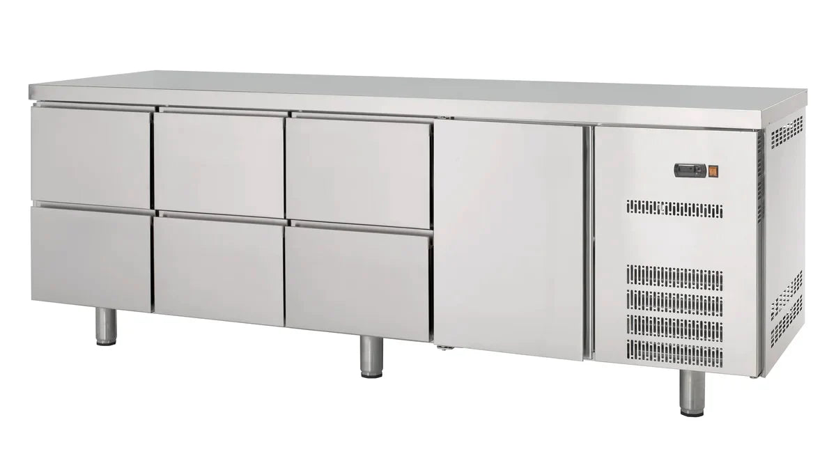 kt-profi16-kuehltisch-profi-1-6---gn-1-1-5_1.jpg